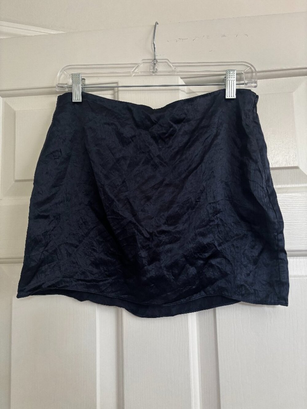 Aritzia - Babaton Slip Mini Skirt Navy Satin Size 6